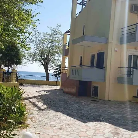 Dom wakacyjny Maisonette Front Of The Sea *